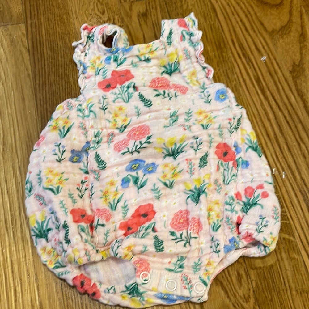 Angel Dear romper, 0-3mo. EUC